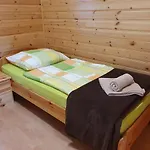 Hostel Bak Vendeglo Fahazak *