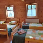 Hostel Bak Vendeglo Fahazak