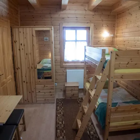 Hostel Bak Vendeglo Fahazak