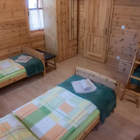 Bak Vendéglő Auberge de jeunesse *