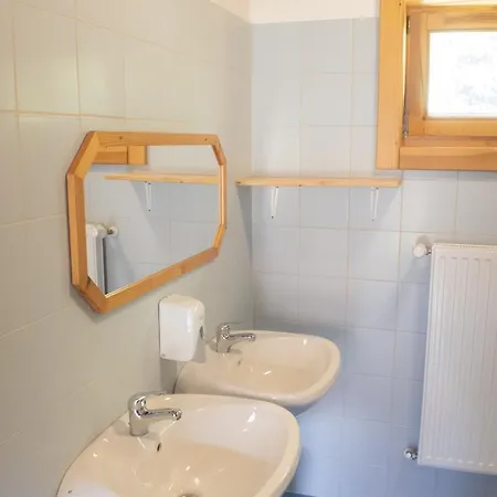 Auberge de jeunesse Bak Vendéglő Gyulakeszi