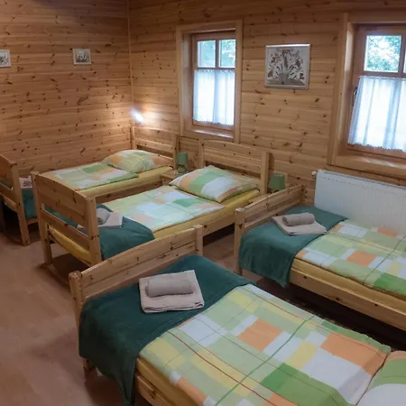 Bak Vendéglő Auberge de jeunesse