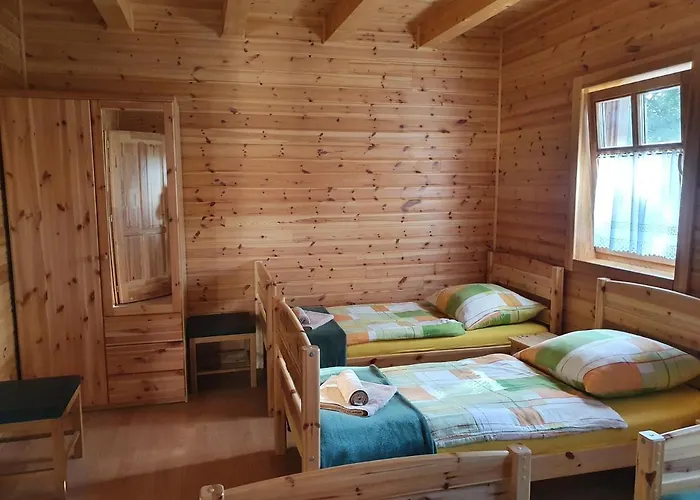 Bak Vendeglo Fahazak Hostel Gyulakeszi