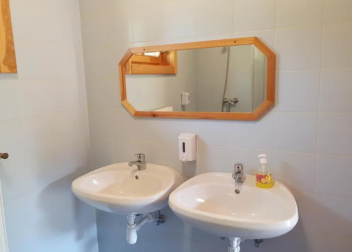 Hostel Bak Vendeglo Fahazak