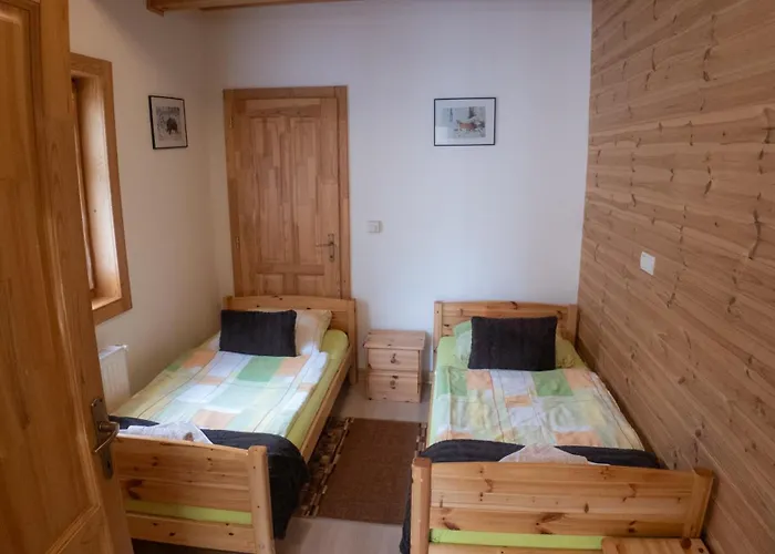 Bak Vendeglo Fahazak