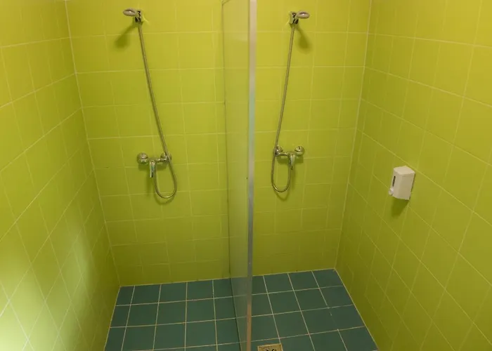 Hostel Bak Vendeglo Fahazak Gyulakeszi